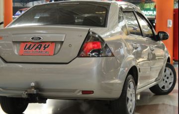 Ford Fiesta 1.6 Rocam Sedan 8v - Foto #7