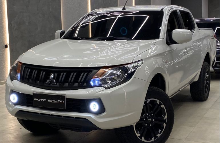 Mitsubishi L200 Triton 2.4 16V Turbo Sport GL CD 4x4 - Foto #3