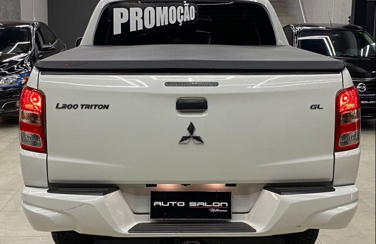 Mitsubishi L200 Triton 2.4 16V Turbo Sport GL CD 4x4 - Foto #5