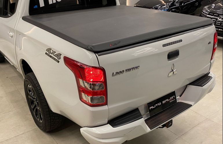 Mitsubishi L200 Triton 2.4 16V Turbo Sport GL CD 4x4 - Foto #7