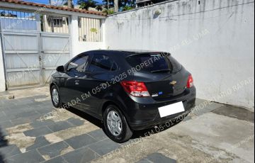 Chevrolet Onix 1.0 Joy SPE/4 - Foto #10