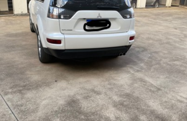 Mitsubishi Outlander GT 3.0 V6 - Foto #2