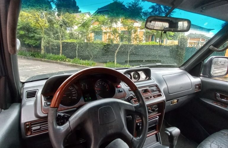 Mitsubishi Pajero GLS 4x4 3.5 V6 (aut) - Foto #5