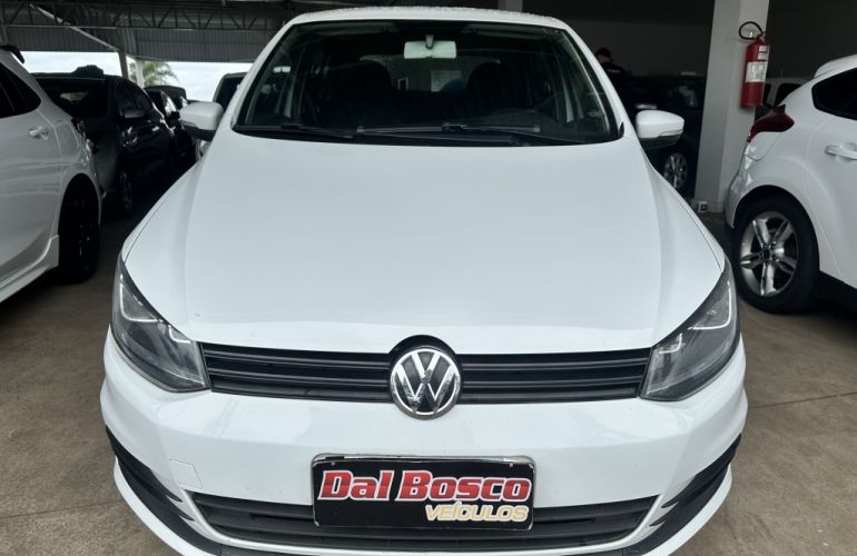 Volkswagen Fox 1.6 MSI Trendline (Flex) - Foto #2