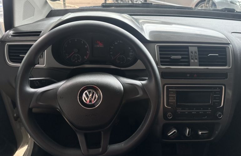 Volkswagen Fox 1.6 MSI Trendline (Flex) - Foto #8