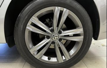 Volkswagen Jetta 1.4 250 TSi Total R-line - Foto #9