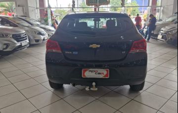 Chevrolet Onix 1.0 MPFi LT 8v - Foto #5