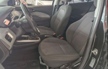 Chevrolet Onix 1.0 MPFi LT 8v - Foto #8