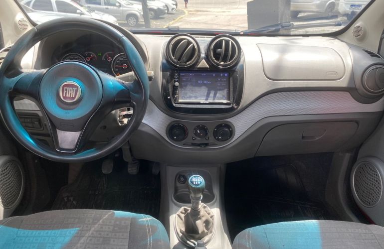 Fiat Palio 1.0 MPi Attractive 8V Flex 4p Manual - Foto #5
