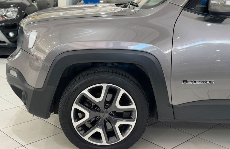 Jeep Renegade 1.8 16V Longitude - Foto #4