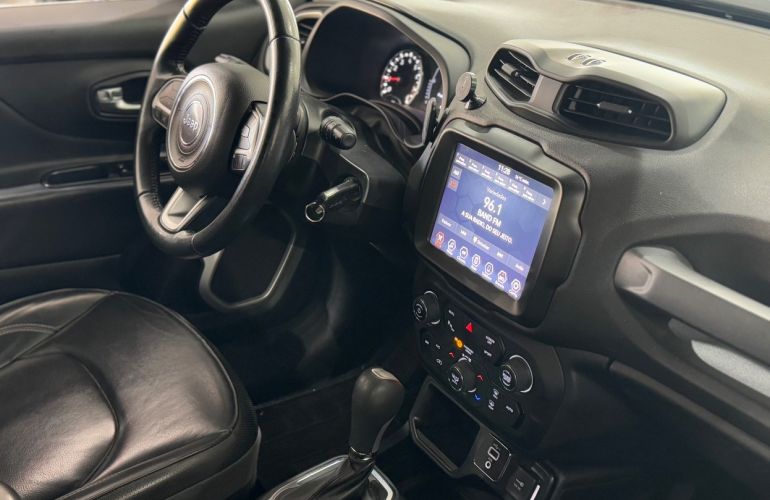 Jeep Renegade 1.8 16V Longitude - Foto #9