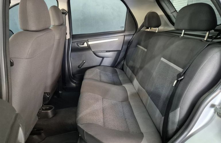 Chevrolet Celta LT 1.0 (Flex) - Foto #8
