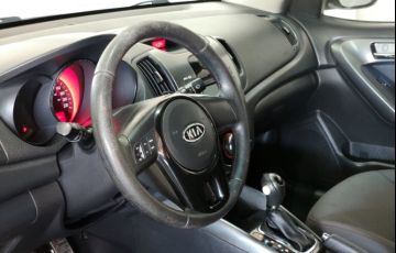Kia Cerato 1.6 16V (aut) - Foto #6