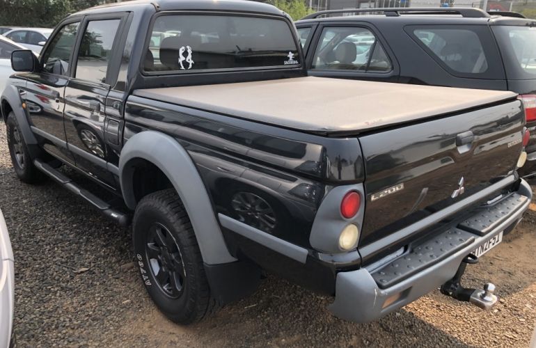 Mitsubishi L 200 Outdoor HPE 4x4 2.5 (cab. dupla) - Foto #2