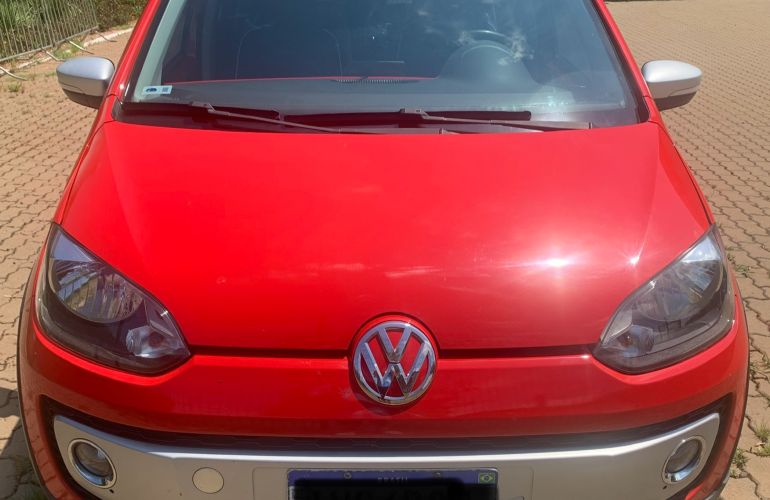 Volkswagen Up! 1.0 12v E-Flex cross up! I-Motion - Foto #1