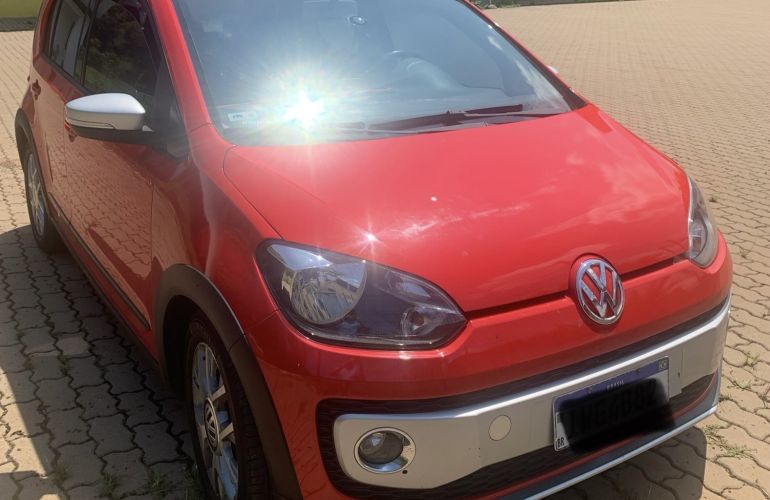 Volkswagen Up! 1.0 12v E-Flex cross up! I-Motion - Foto #3