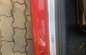Volkswagen Up! 1.0 12v E-Flex cross up! I-Motion - Foto #7