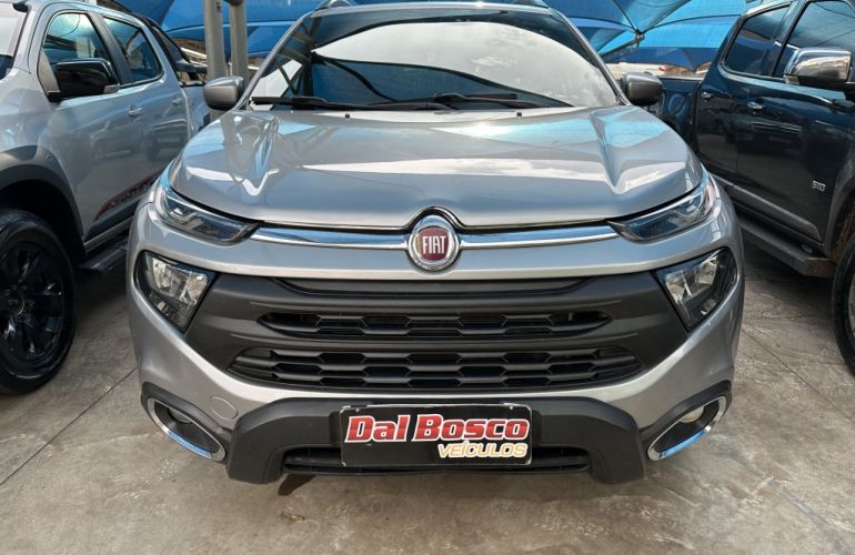 Fiat Toro 1.8 Freedom (Aut) - Foto #2