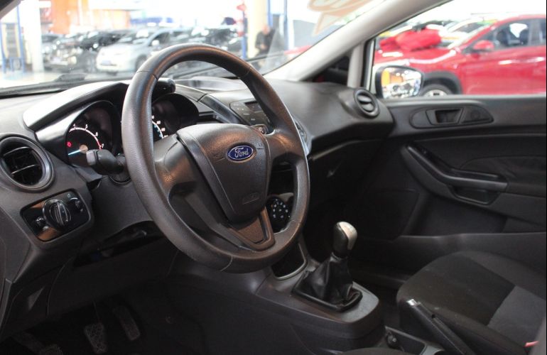 Ford Fiesta 1.5 S Hatch 16v - Foto #3