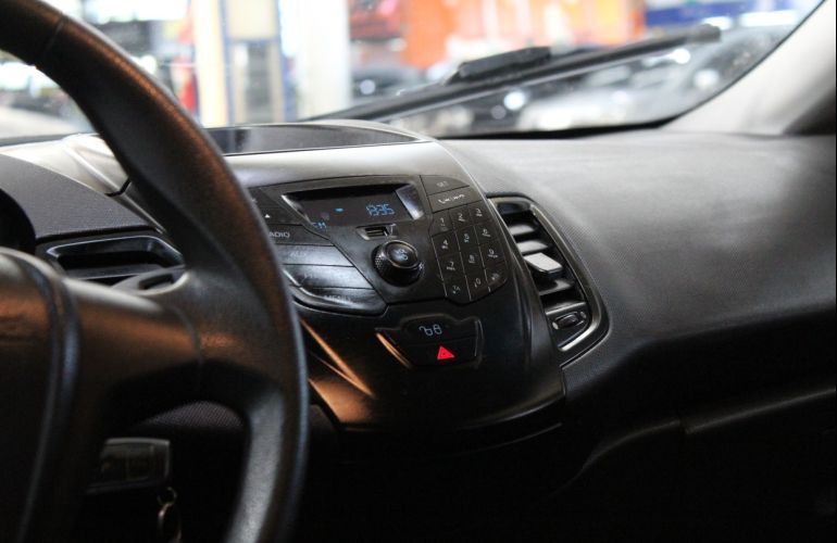 Ford Fiesta 1.5 S Hatch 16v - Foto #7