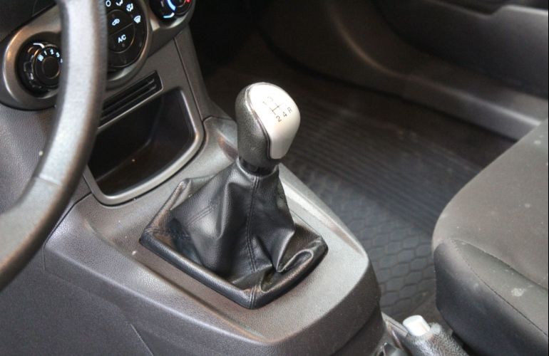 Ford Fiesta 1.5 S Hatch 16v - Foto #8