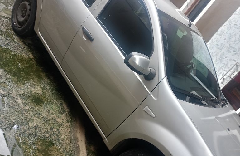 Renault Sandero Expression 1.6 8V (Flex) - Foto #6