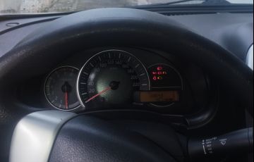 Nissan Versa 1.0 12V S (Flex) - Foto #2