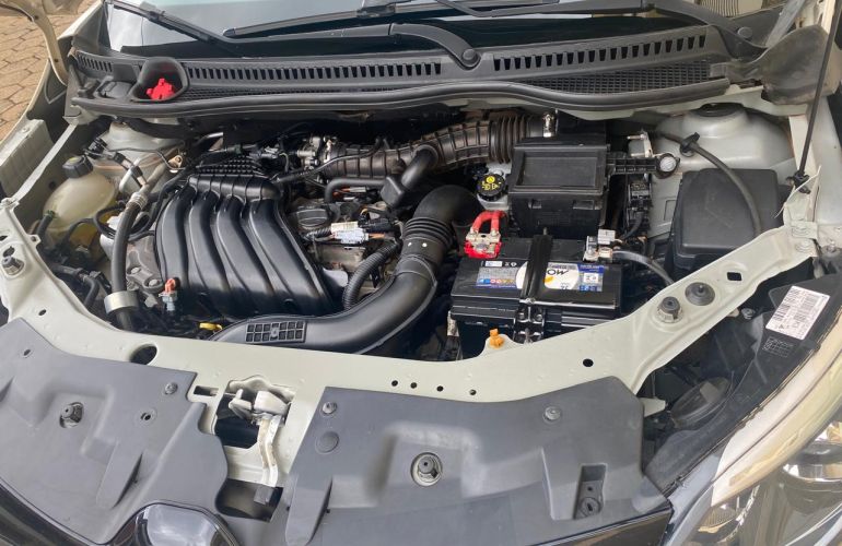Renault Captur 1.6 Intense CVT - Foto #2