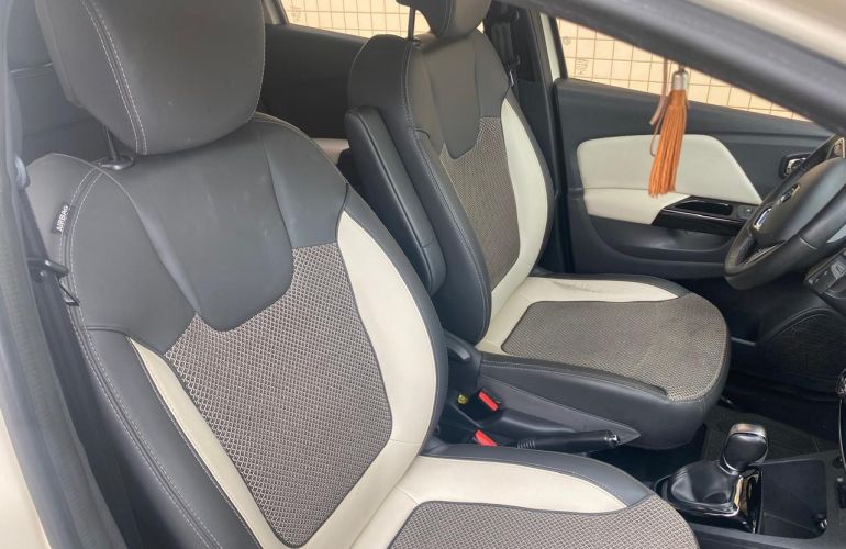 Renault Captur 1.6 Intense CVT - Foto #3