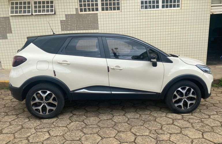 Renault Captur 1.6 Intense CVT - Foto #4