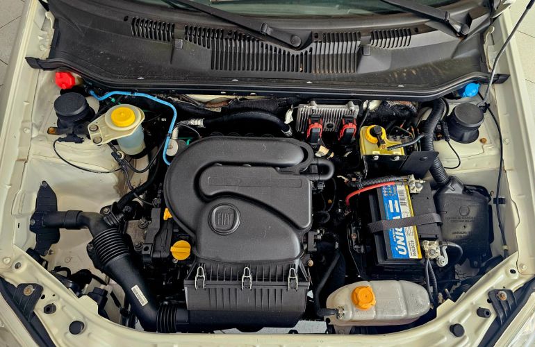 Fiat Strada 1.4 CS Hard Working - Foto #8
