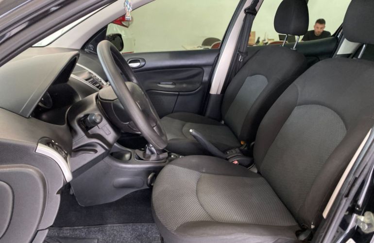Peugeot 207 1.4 Xr 8v - Foto #7