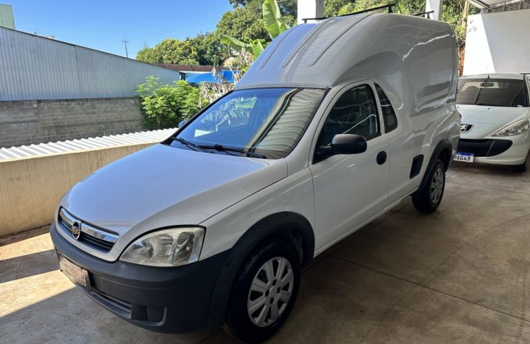 Chevrolet Montana Combo 1.4 (Flex) - Foto #1