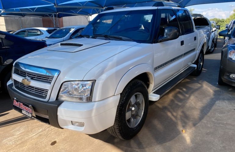 Chevrolet S10 Executive 4x2 2.8 (Cab Dupla) - Foto #1