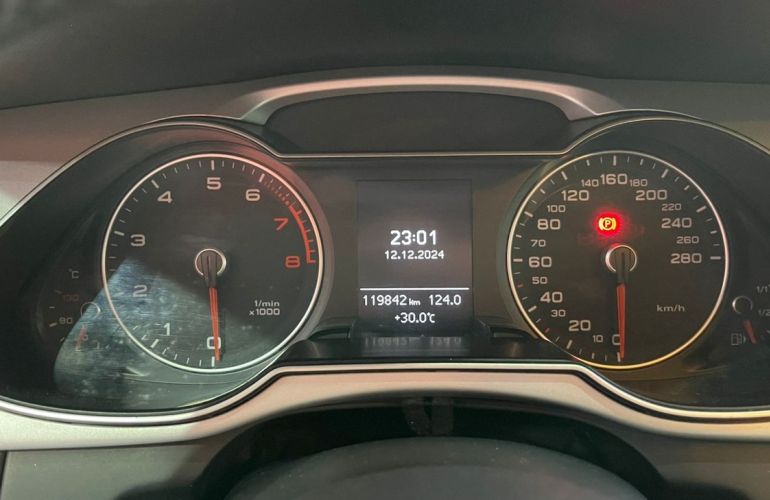 Audi A4 2.0 Tfsi Attraction Limo 180cv - Foto #5