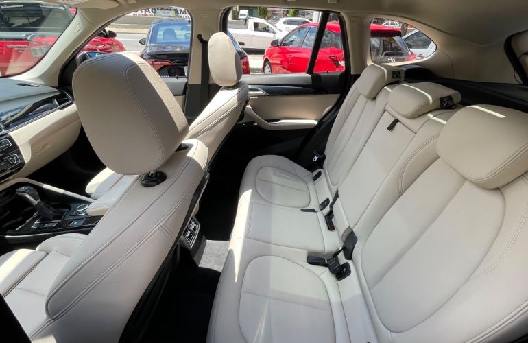 BMW X1 2.0 16V Turbo Sdrive20i X-line - Foto #9