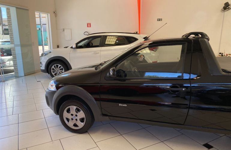 Fiat Strada 1.4 MPi Hard Working CS 8v - Foto #3