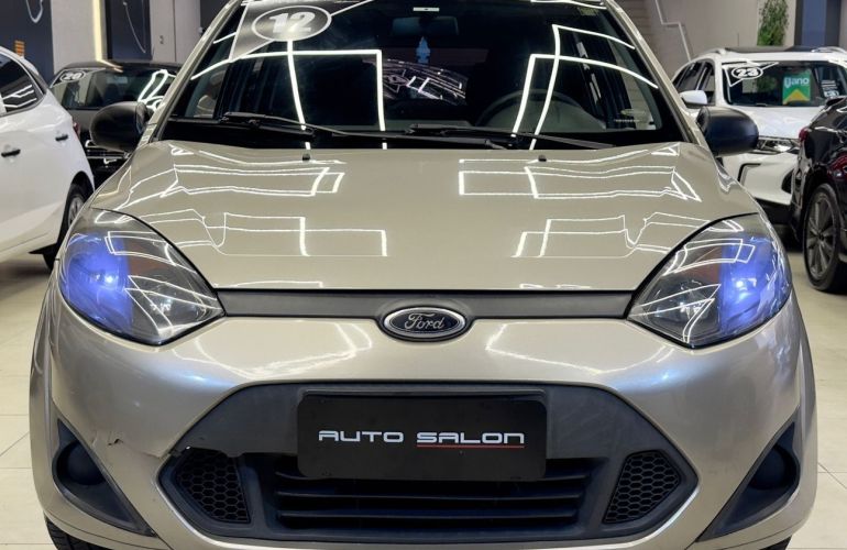 Ford Fiesta 1.0 Rocam Hatch 8v - Foto #2