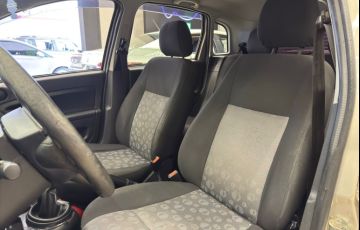 Ford Fiesta 1.0 Rocam Hatch 8v - Foto #9