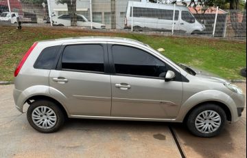 Ford Fiesta 1.6 SE Sedan 16v - Foto #4