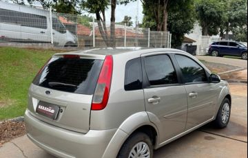 Ford Fiesta 1.6 SE Sedan 16v - Foto #7