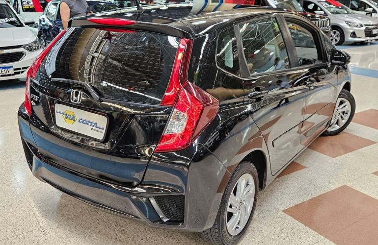 Honda Fit 1.5 LX 16v - Foto #3