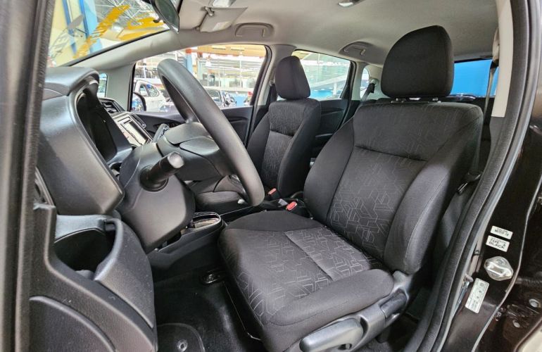 Honda Fit 1.5 LX 16v - Foto #8