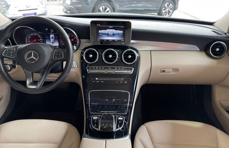 Mercedes-Benz C 180 1.6 Cgi Avantgarde 9g-tronic - Foto #4