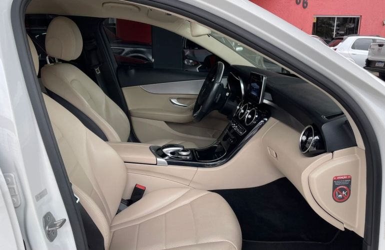 Mercedes-Benz C 180 1.6 Cgi Avantgarde 9g-tronic - Foto #6