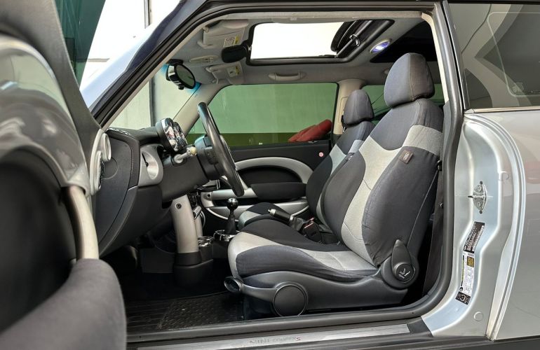 Mini Cooper 1.6 S 16V Turbo - Foto #7