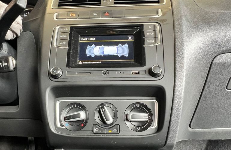 Volkswagen Fox 1.6 Msi Run 8v - Foto #6