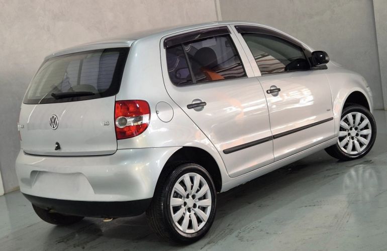 Volkswagen Fox Plus 1.6 8V (Flex) - Foto #4