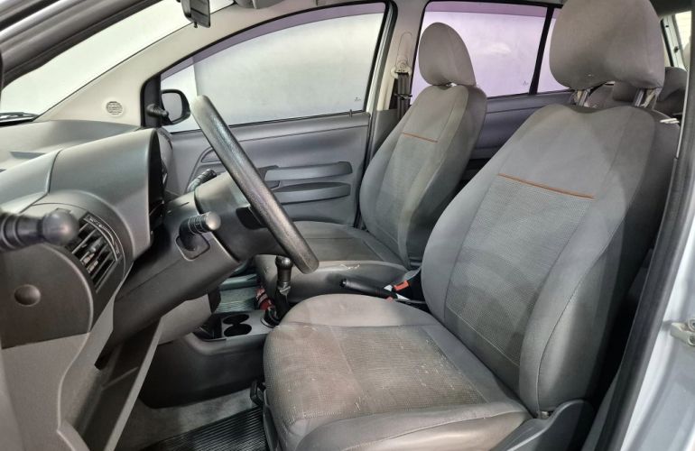 Volkswagen Fox Plus 1.6 8V (Flex) - Foto #7
