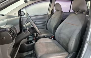 Volkswagen Fox Plus 1.6 8V (Flex) - Foto #7
